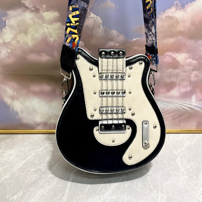 Gitar Şekilli Çanta (Kolye Hediyeli)